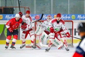 Der EV Landshut stand gegen den tschechischen Extraligisten Dynamo Pardubice unter Dauerbeschuss.